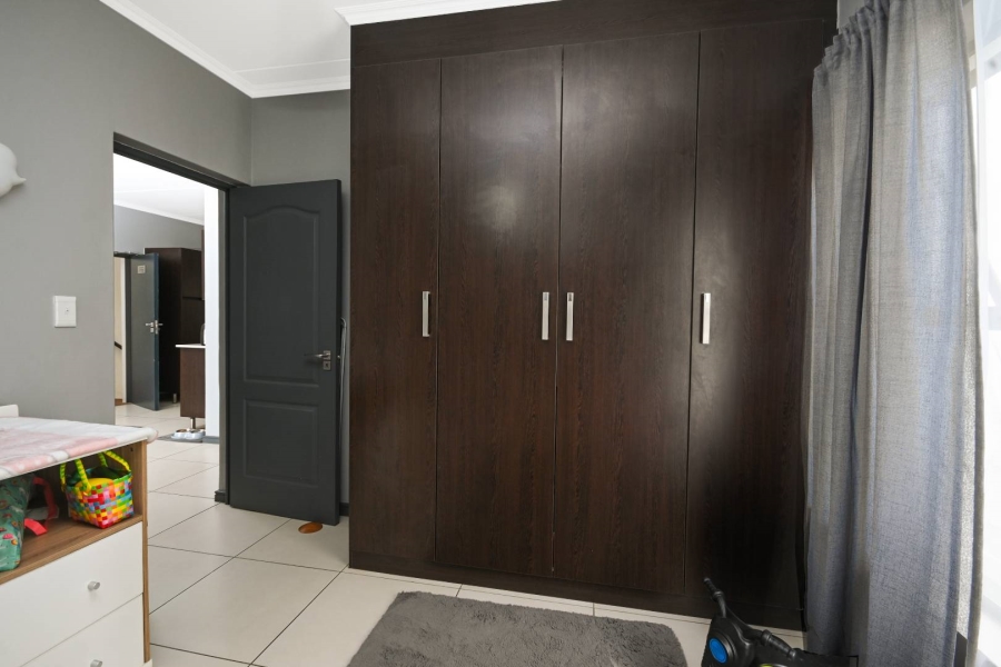 To Let 3 Bedroom Property for Rent in De Velde Western Cape